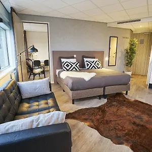 Amrath Schiphol Apartahotel